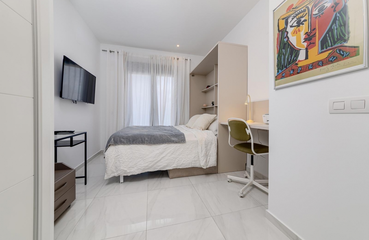 Resale - house - Villamartin - Orihuela costa