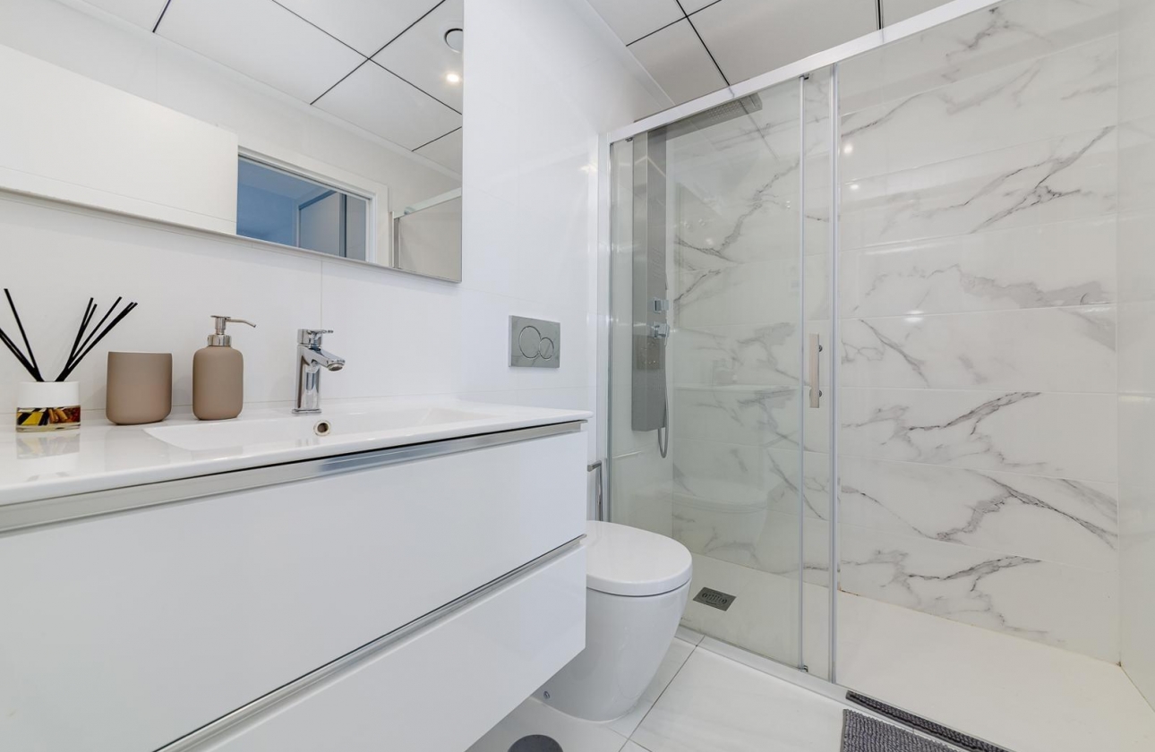 Resale - house - Villamartin - Orihuela costa