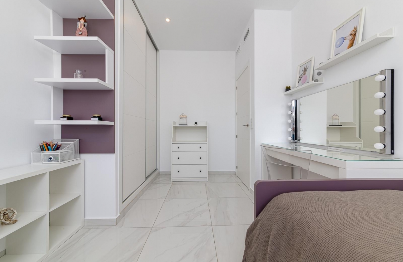 Resale - house - Villamartin - Orihuela costa