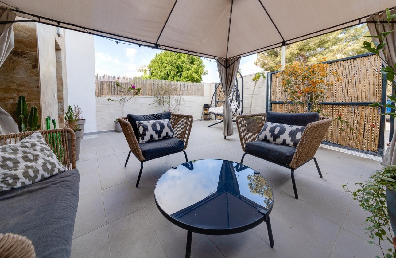 Resale - house - Villamartin - Orihuela costa