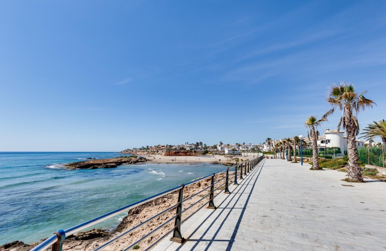 Resale - house - Villamartin - Orihuela costa