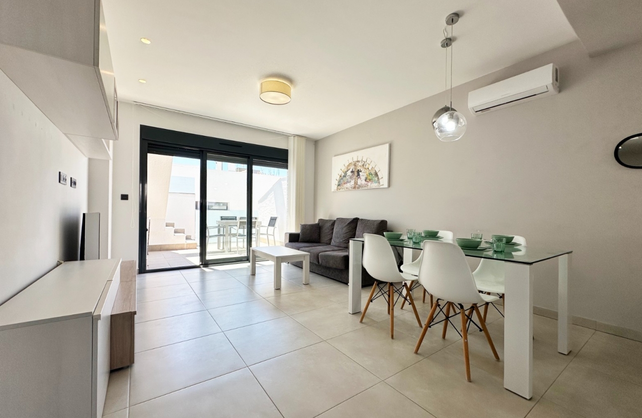Resale - Apartment - Guardamar del Segura - El Raso