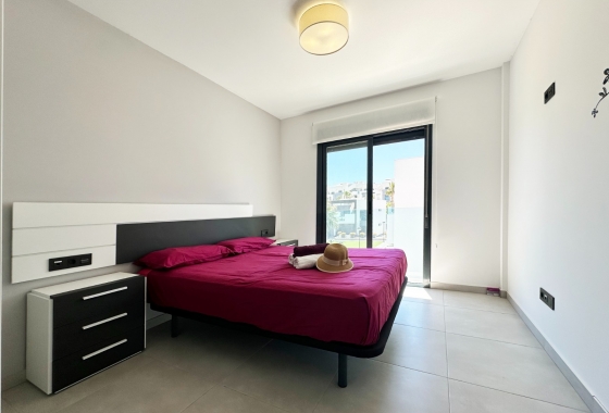 Resale - Apartment - Guardamar del Segura - El Raso