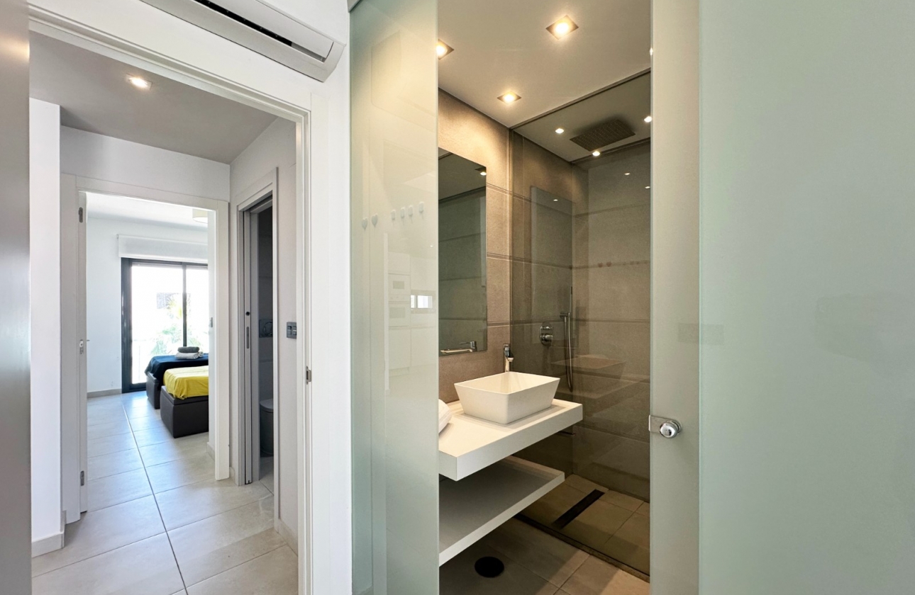 Resale - Apartment - Guardamar del Segura - El Raso