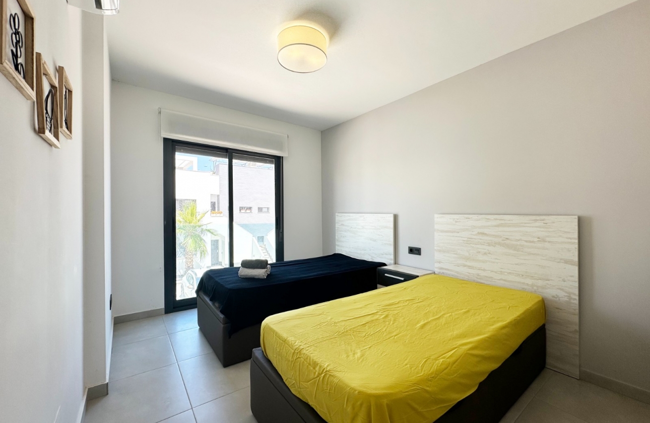 Resale - Apartment - Guardamar del Segura - El Raso