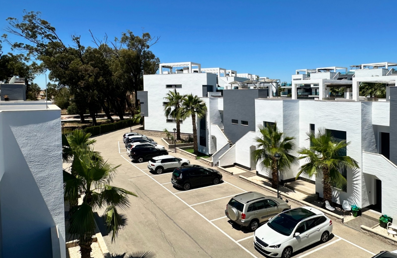 Resale - Apartment - Guardamar del Segura - El Raso
