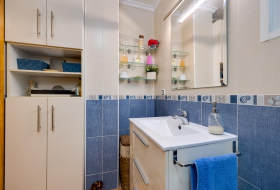 Resale - Apartment - Torrevieja - Playa del Acequión
