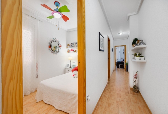Resale - Apartment - Torrevieja - Playa del Acequión