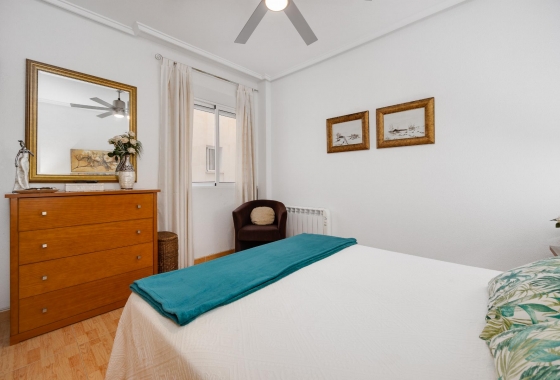 Resale - Apartment - Torrevieja - Playa del Acequión