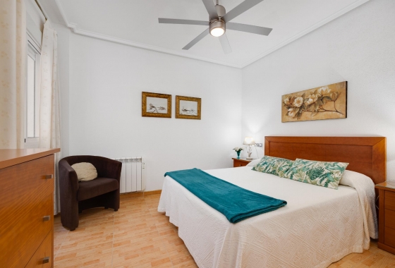 Resale - Apartment - Torrevieja - Playa del Acequión