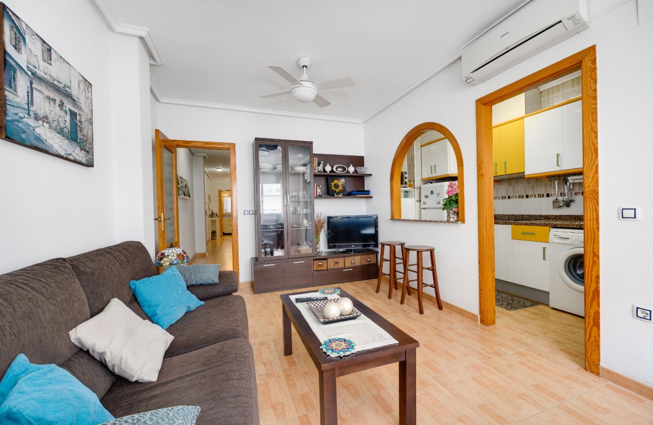 Resale - Apartment - Torrevieja - Playa del Acequión