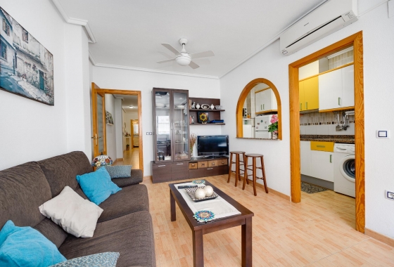 Resale - Apartment - Torrevieja - Playa del Acequión