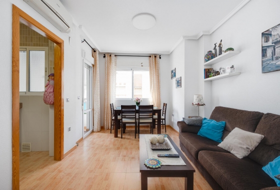 Resale - Apartment - Torrevieja - Playa del Acequión