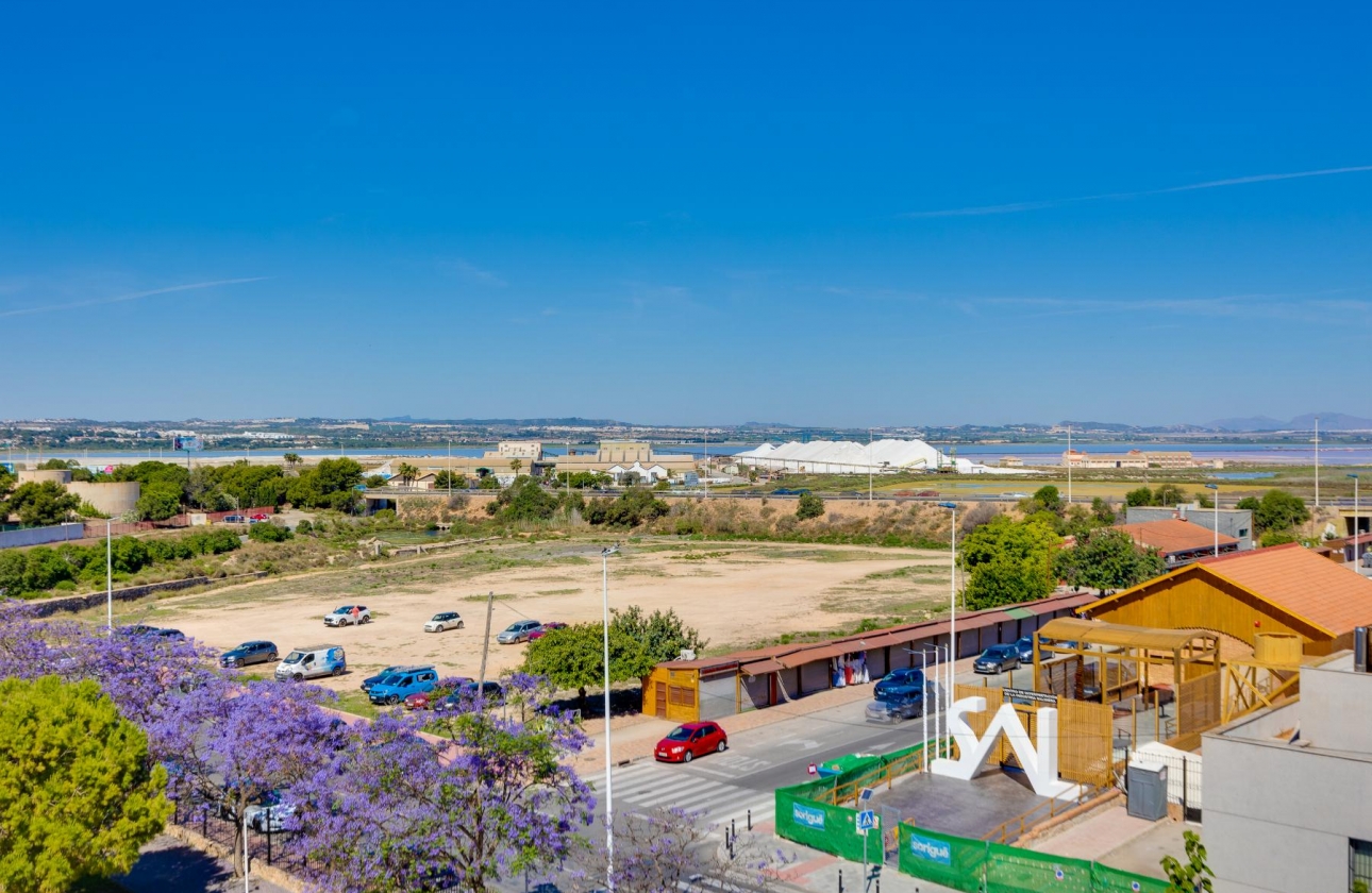 Resale - Apartment - Torrevieja - Playa del Acequión