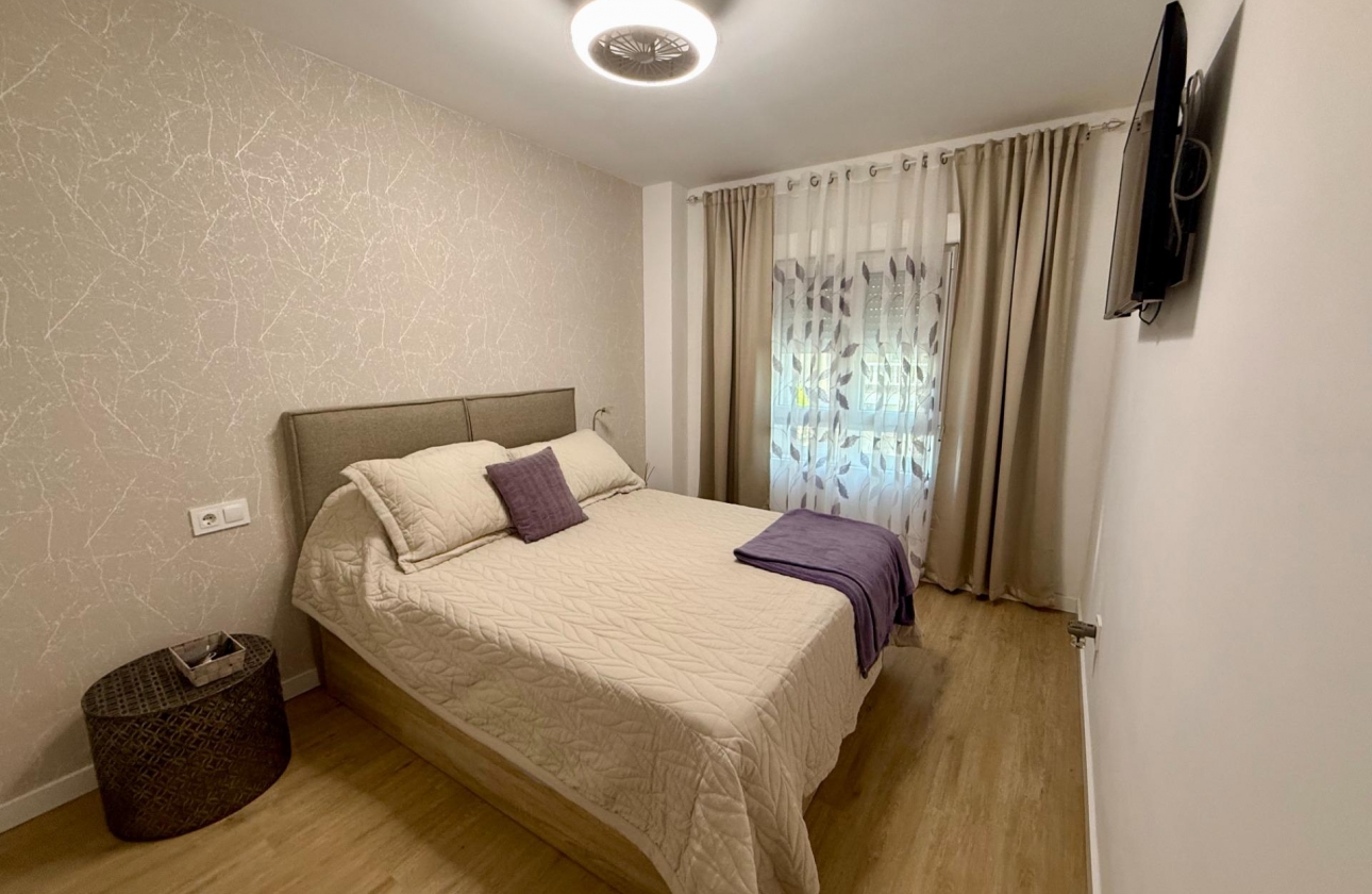 Wiederverkauf - Wohnung - Torrevieja - Centro