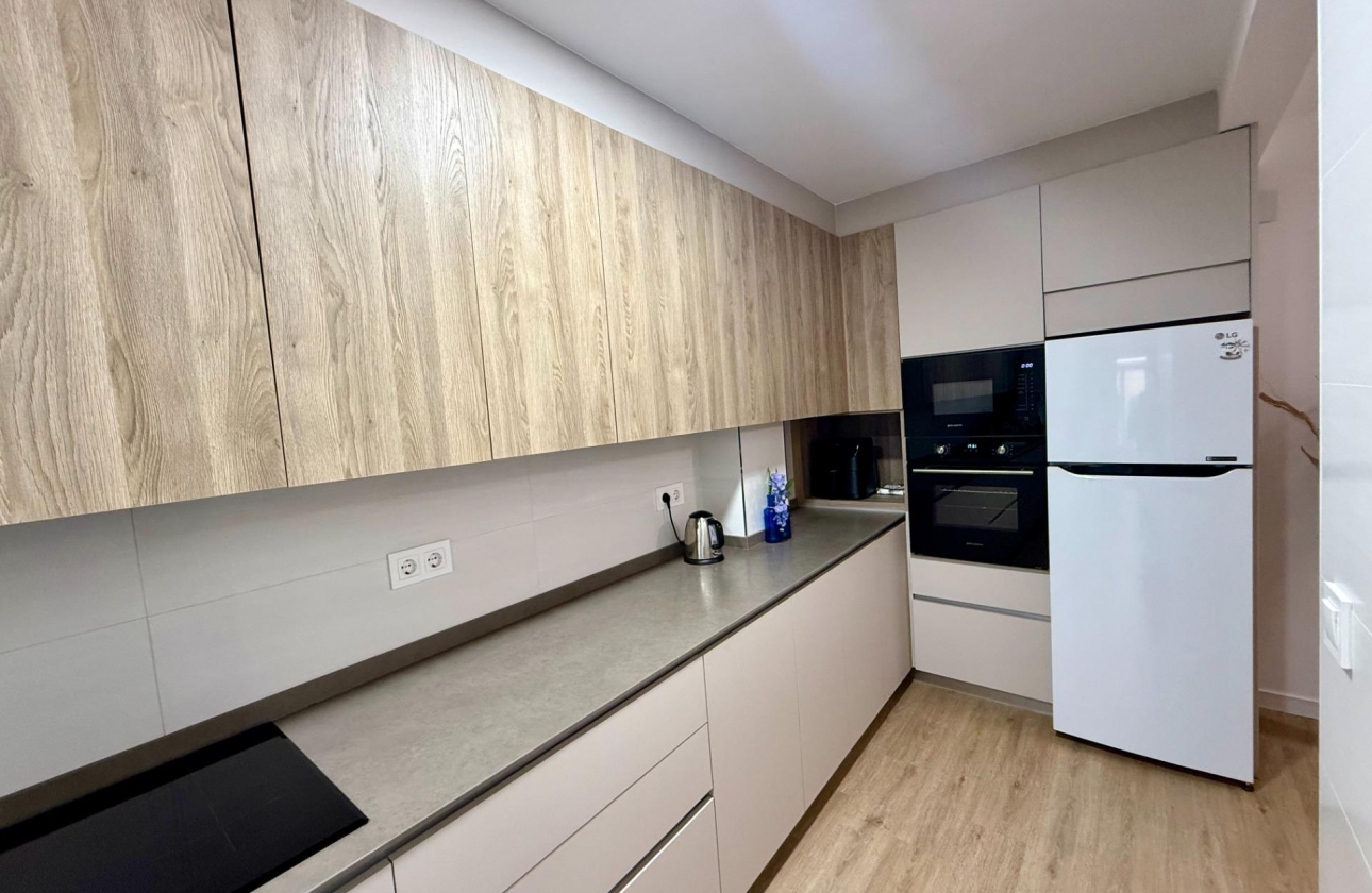 Wiederverkauf - Wohnung - Torrevieja - Centro