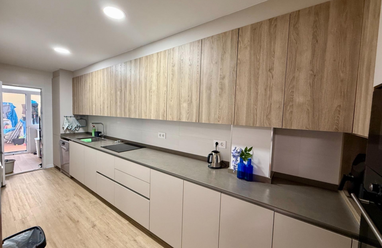 Wiederverkauf - Wohnung - Torrevieja - Centro