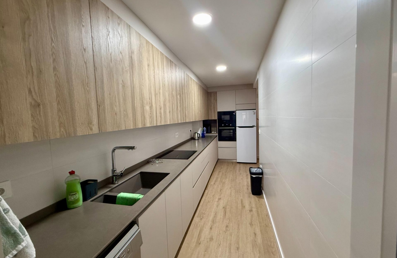 Wiederverkauf - Wohnung - Torrevieja - Centro