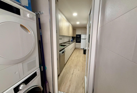 Wiederverkauf - Wohnung - Torrevieja - Centro