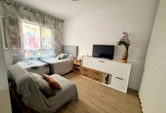 Wiederverkauf - Wohnung - Torrevieja - Centro
