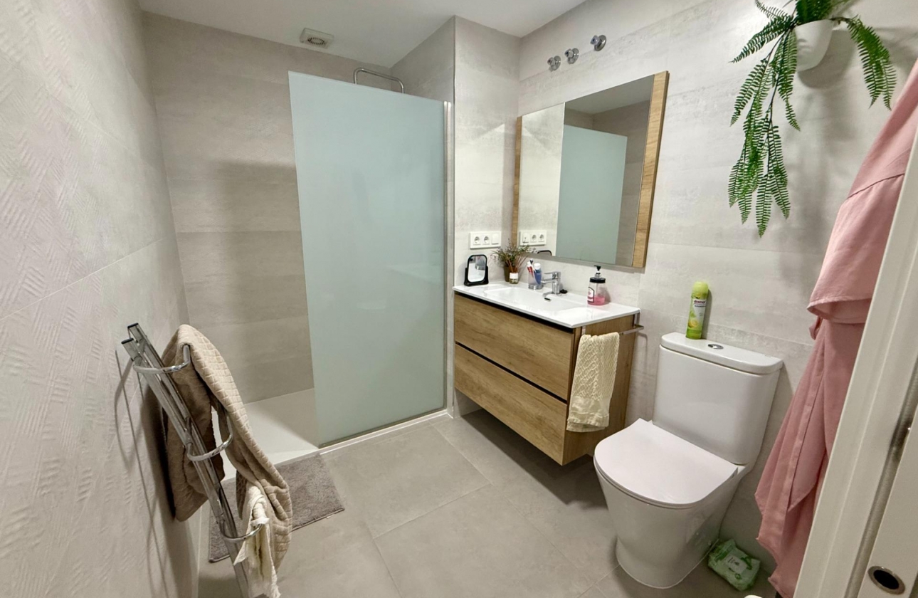 Wiederverkauf - Wohnung - Torrevieja - Centro