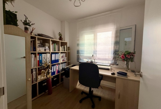 Wiederverkauf - Wohnung - Torrevieja - Centro