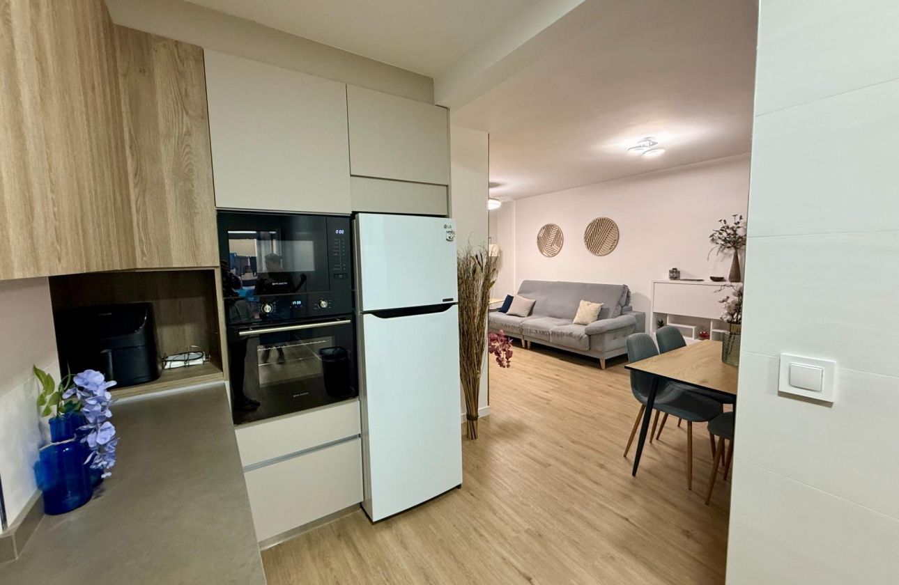 Wiederverkauf - Wohnung - Torrevieja - Centro