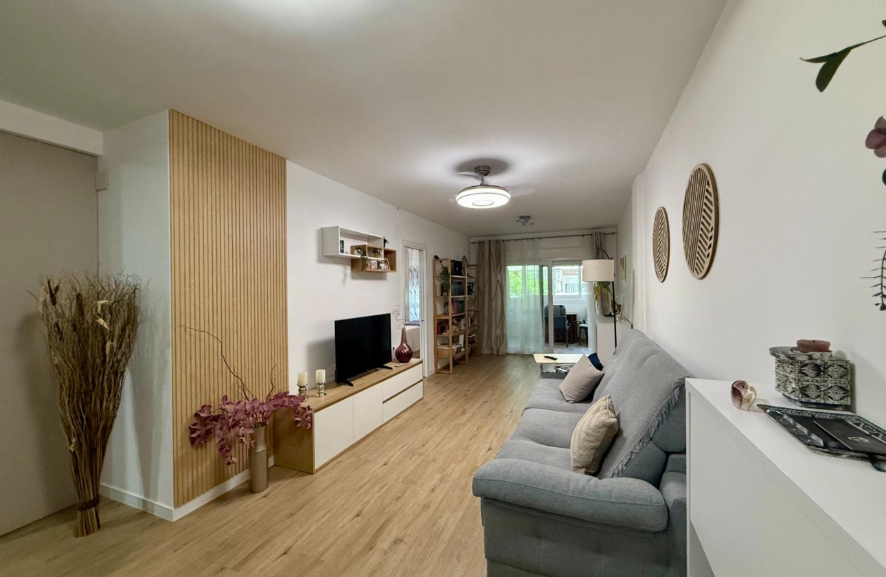 Wiederverkauf - Wohnung - Torrevieja - Centro
