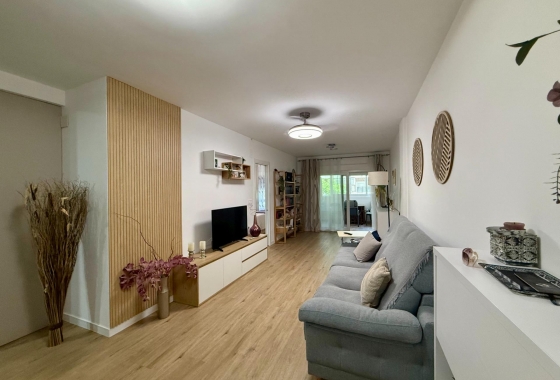 Wiederverkauf - Wohnung - Torrevieja - Centro