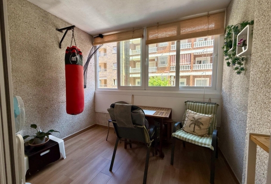 Wiederverkauf - Wohnung - Torrevieja - Centro