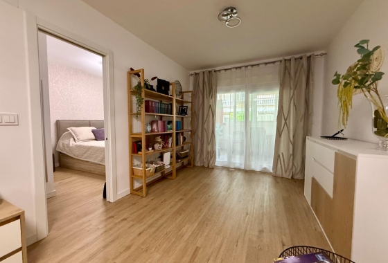 Wiederverkauf - Wohnung - Torrevieja - Centro