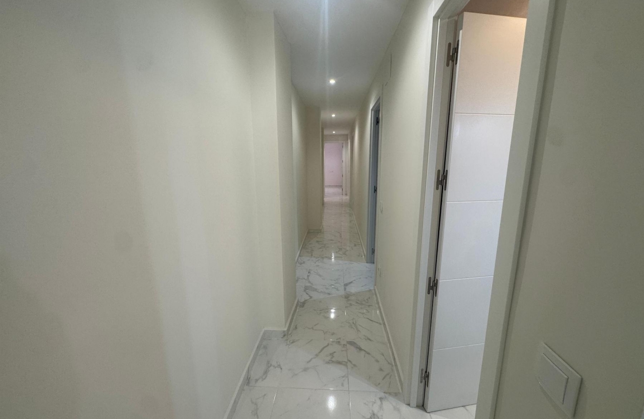 Wiederverkauf - Wohnung - Torrevieja - Muelle Pesquero