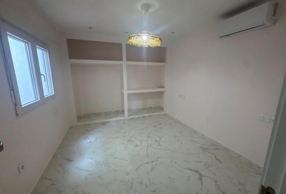 Wiederverkauf - Wohnung - Torrevieja - Muelle Pesquero