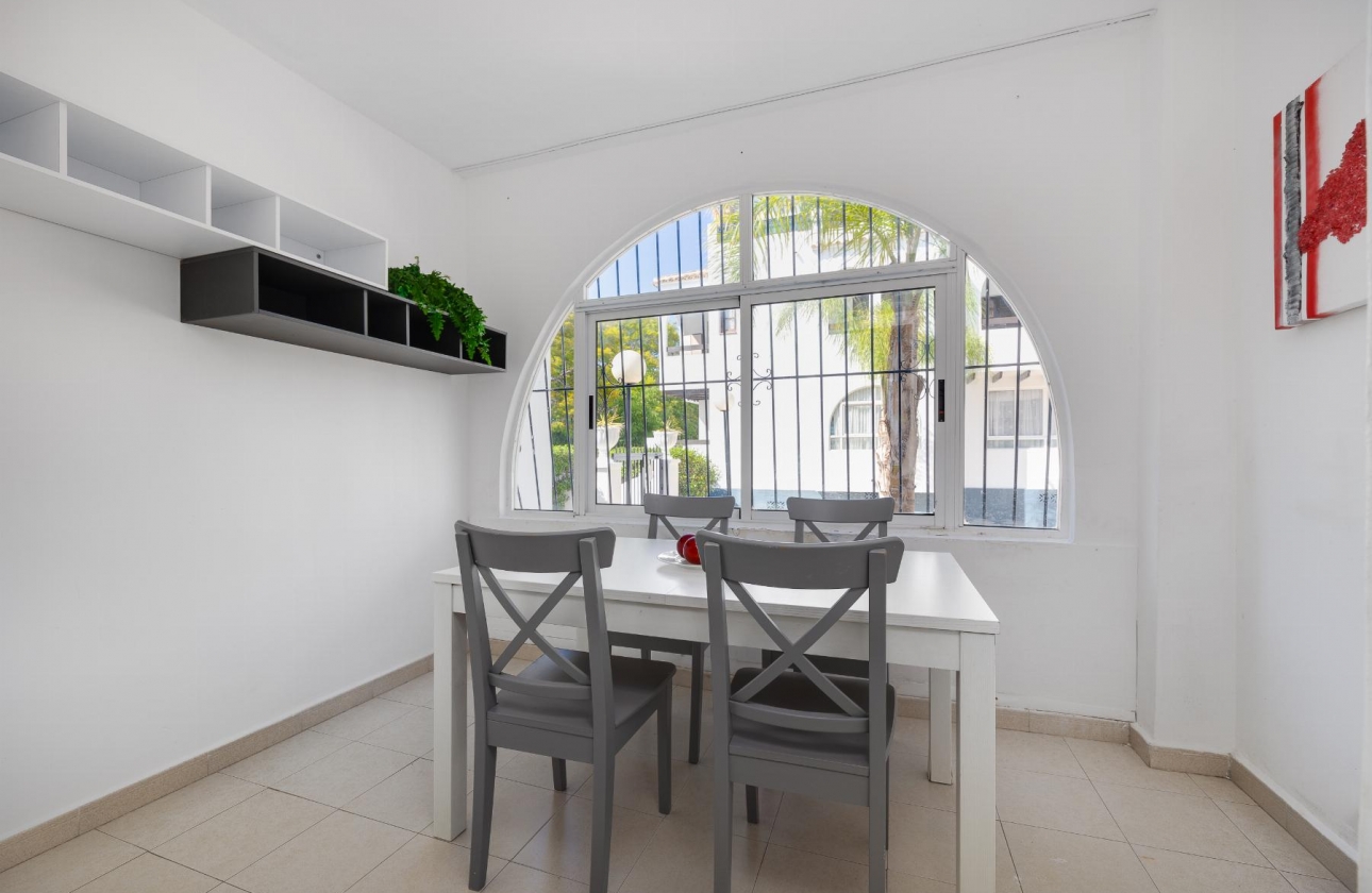 Wiederverkauf - Bungalow - Torrevieja - Playa de los Náufragos