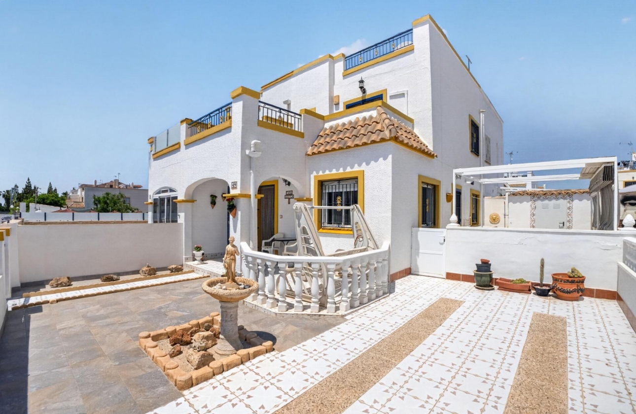 Resale - Townhouse - Torrevieja - La Siesta - El Salado - Torreta