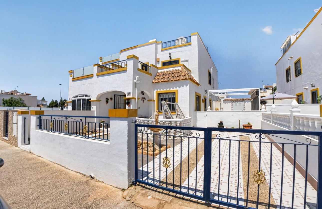 Resale - Townhouse - Torrevieja - La Siesta - El Salado - Torreta