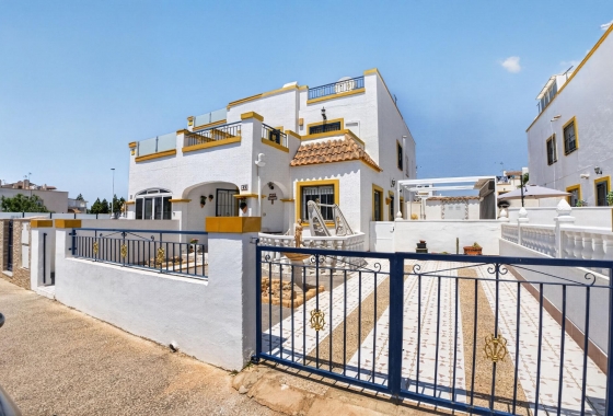 Resale - Townhouse - Torrevieja - La Siesta - El Salado - Torreta