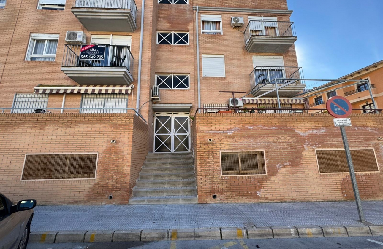 Resale - Apartment - San Miguel de Salinas