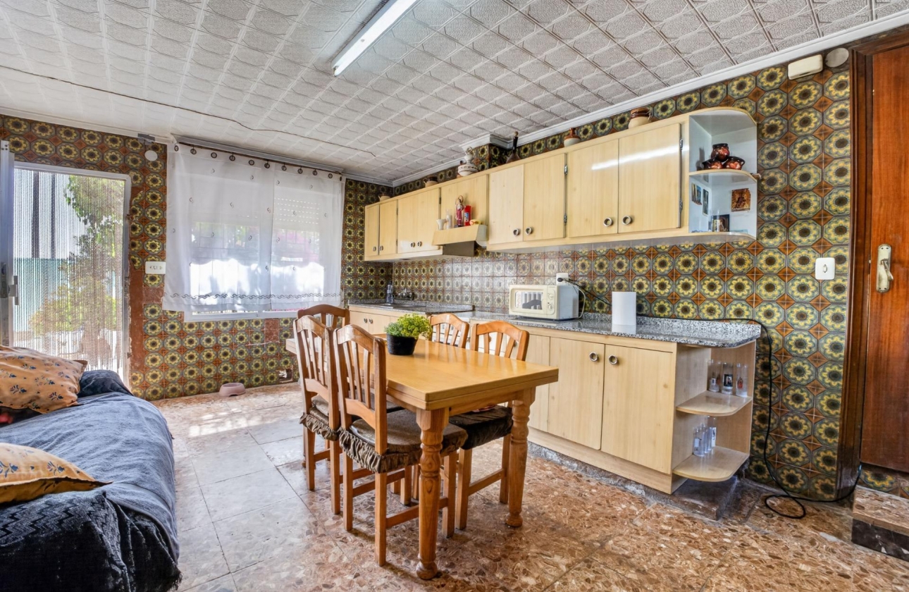 Wiederverkauf - Country House - Orihuela - Desamparados-Hurchillo-Torremendo