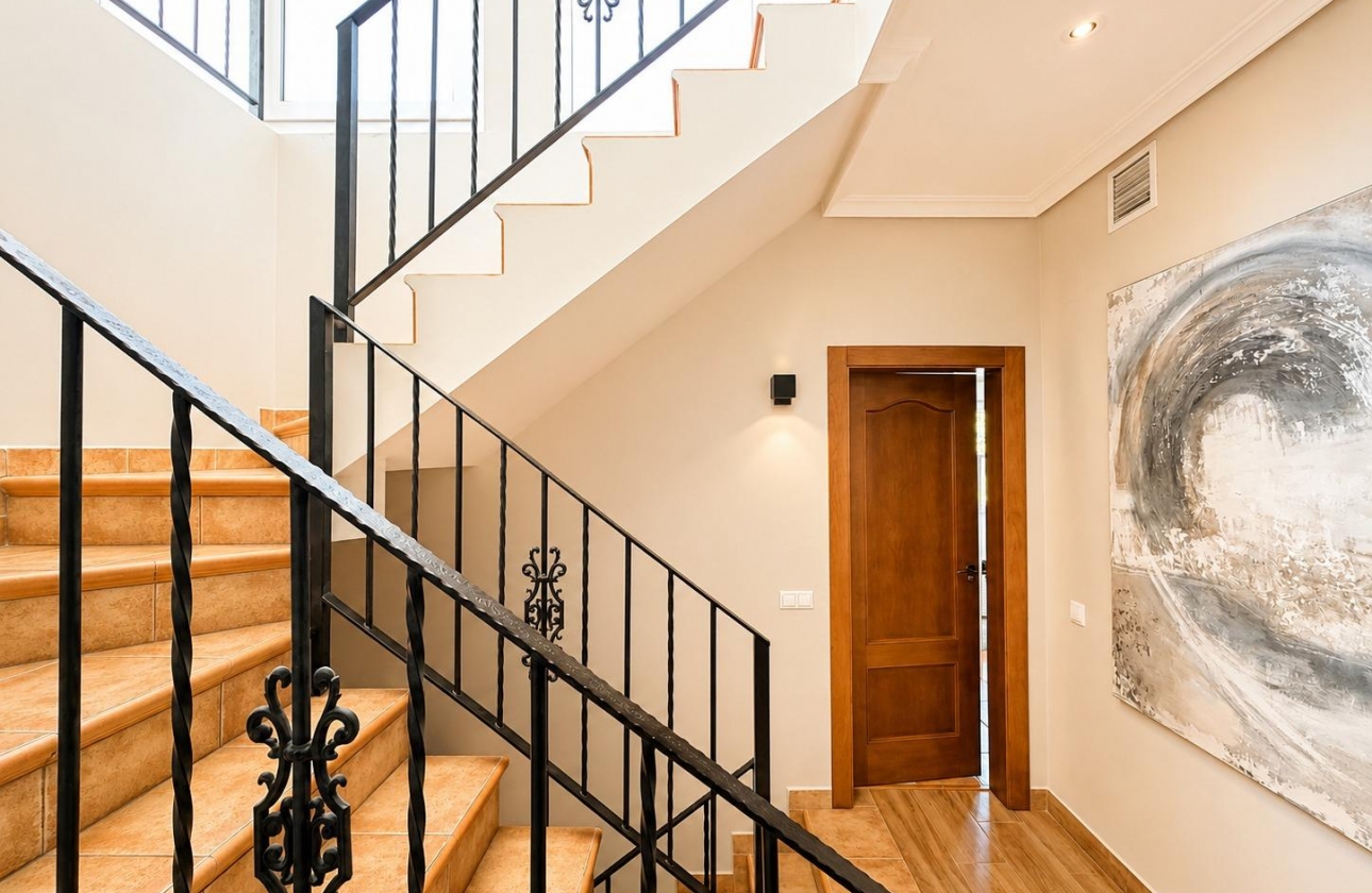 Resale - Villa - Dehesa de campoamor - Campoamor
