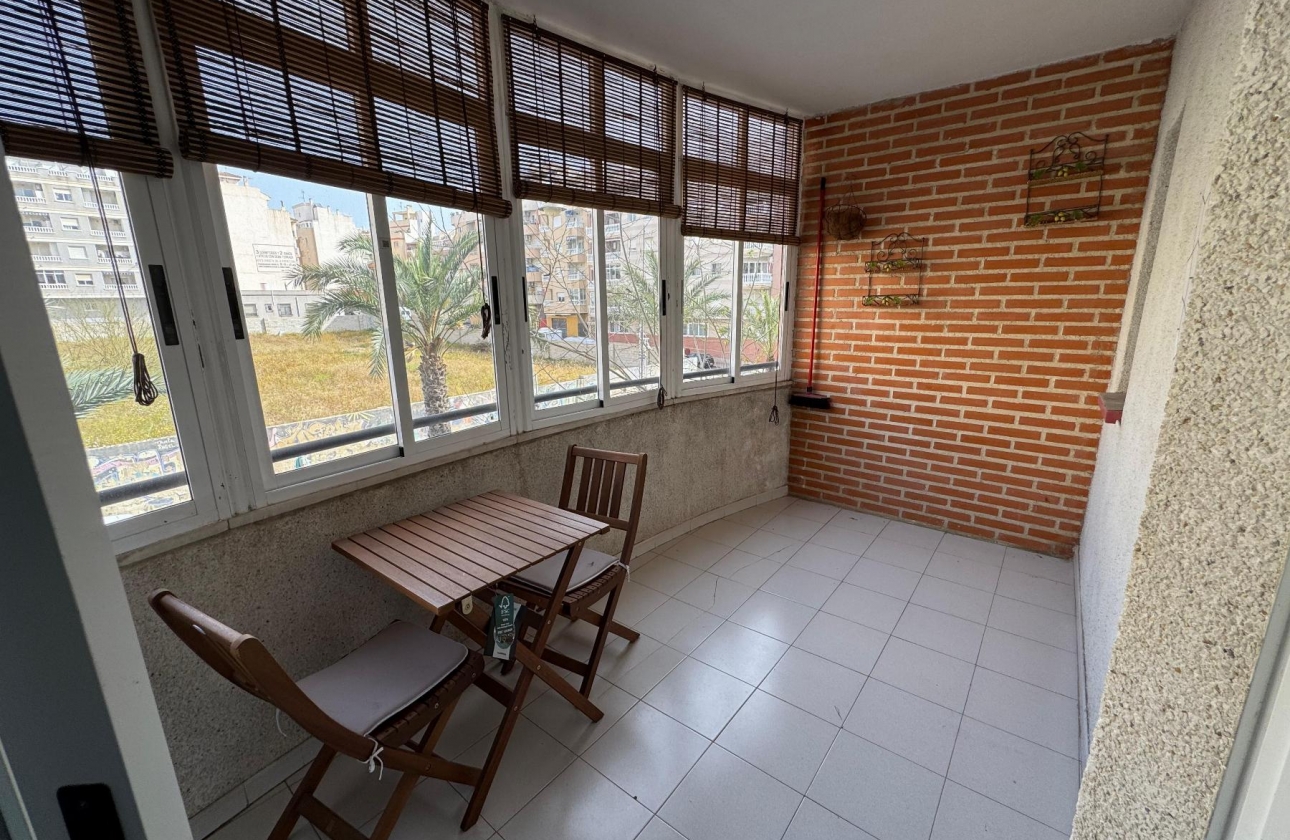 Wiederverkauf - Wohnung - Torrevieja - Playa de Los Locos-Curva del Palangre