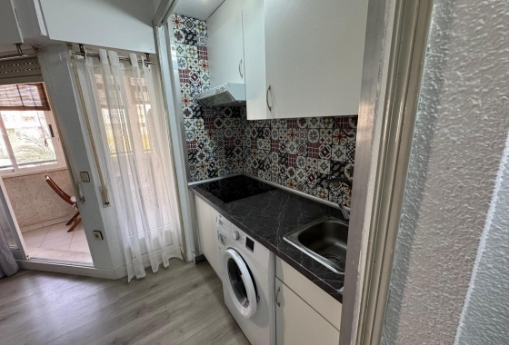 Wiederverkauf - Wohnung - Torrevieja - Playa de Los Locos-Curva del Palangre