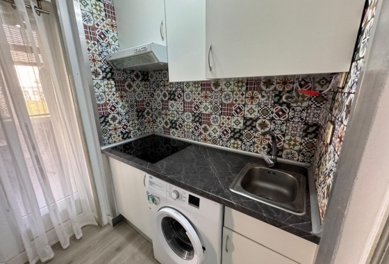 Wiederverkauf - Wohnung - Torrevieja - Playa de Los Locos-Curva del Palangre