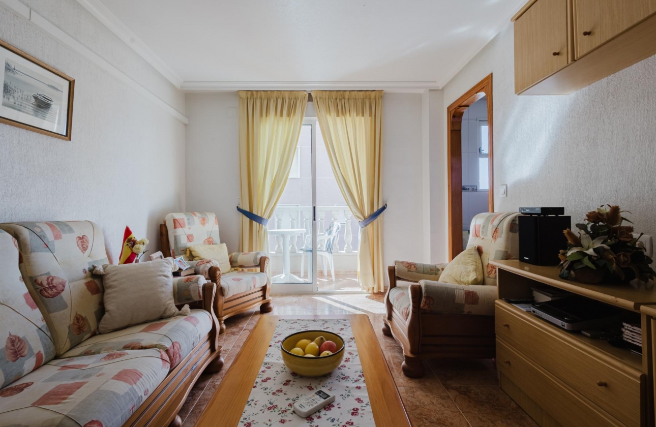Resale - Apartment - Torrevieja - Playa del Acequión