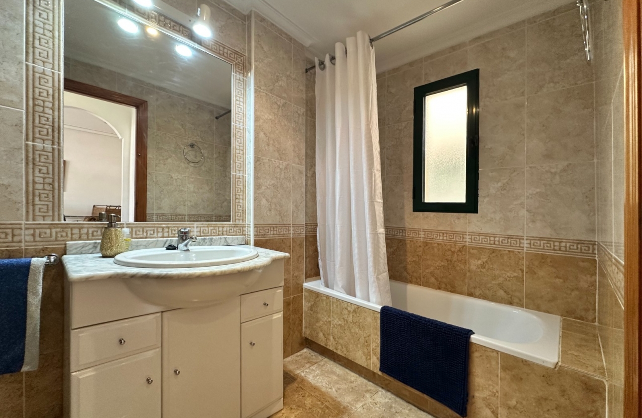 Resale - Apartment - Orihuela Costa - Aguamarina